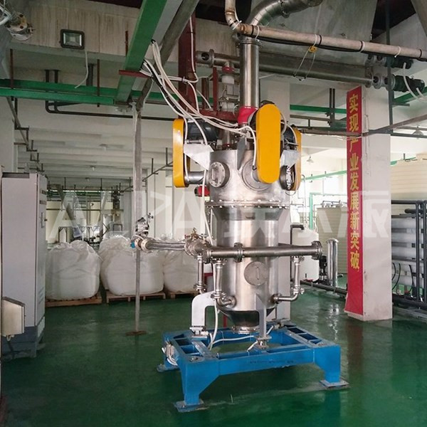 <a href=http://www.taishancapital.cn/chanpin/27.html target=_blank class=infotextkey>氣流粉碎機</a>現(xiàn)場圖